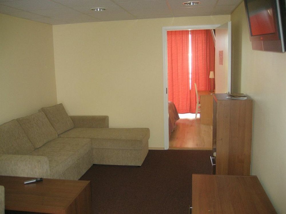 Carolina Hotel Parnu Bagian luar foto